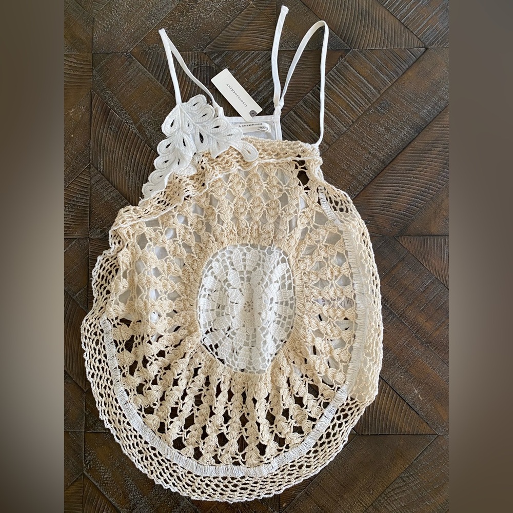 NWT, Anthropologie Cream and White Crochet Lace Top، very unique